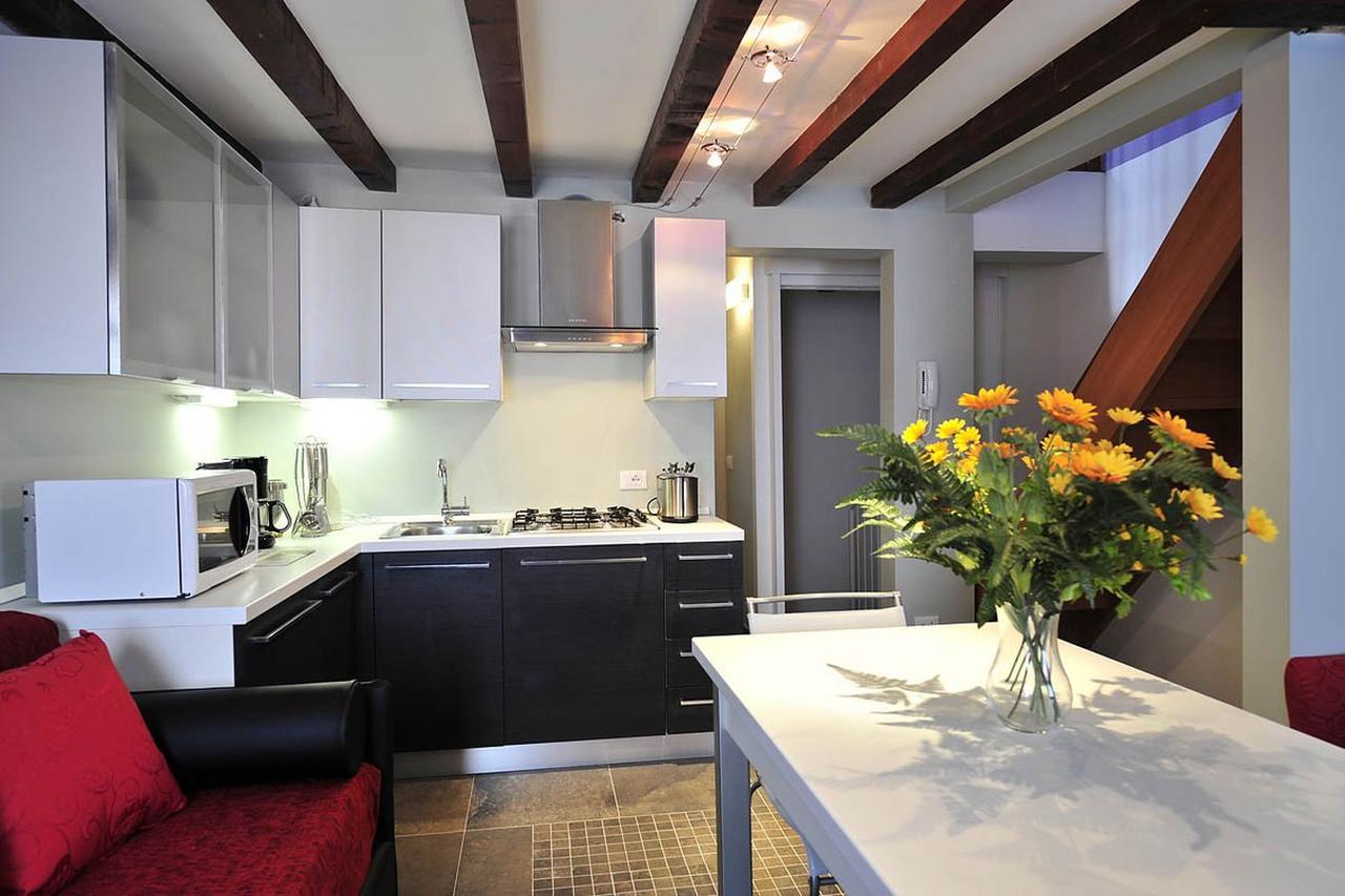 Palace La Vida Apartments By Wonderful Italy Венеция Екстериор снимка