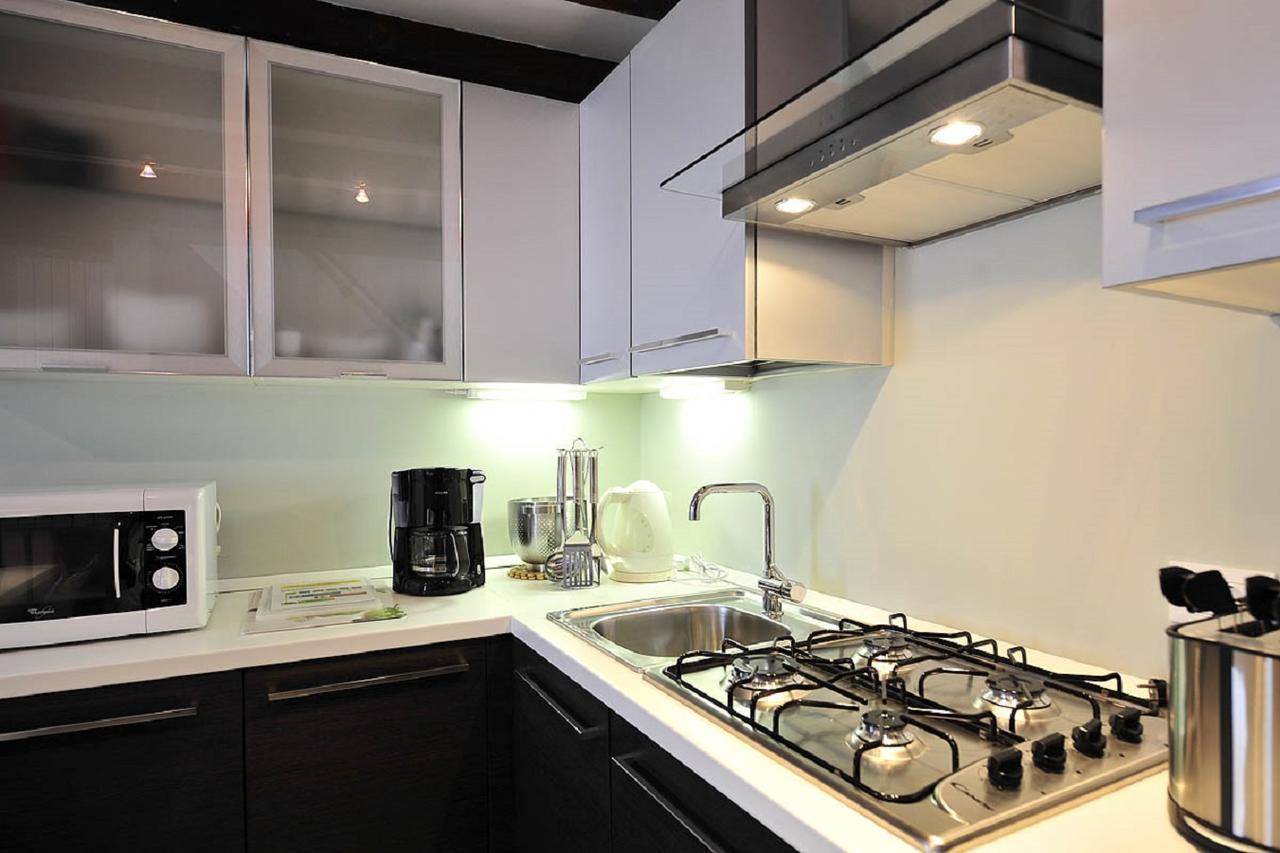 Palace La Vida Apartments By Wonderful Italy Венеция Екстериор снимка